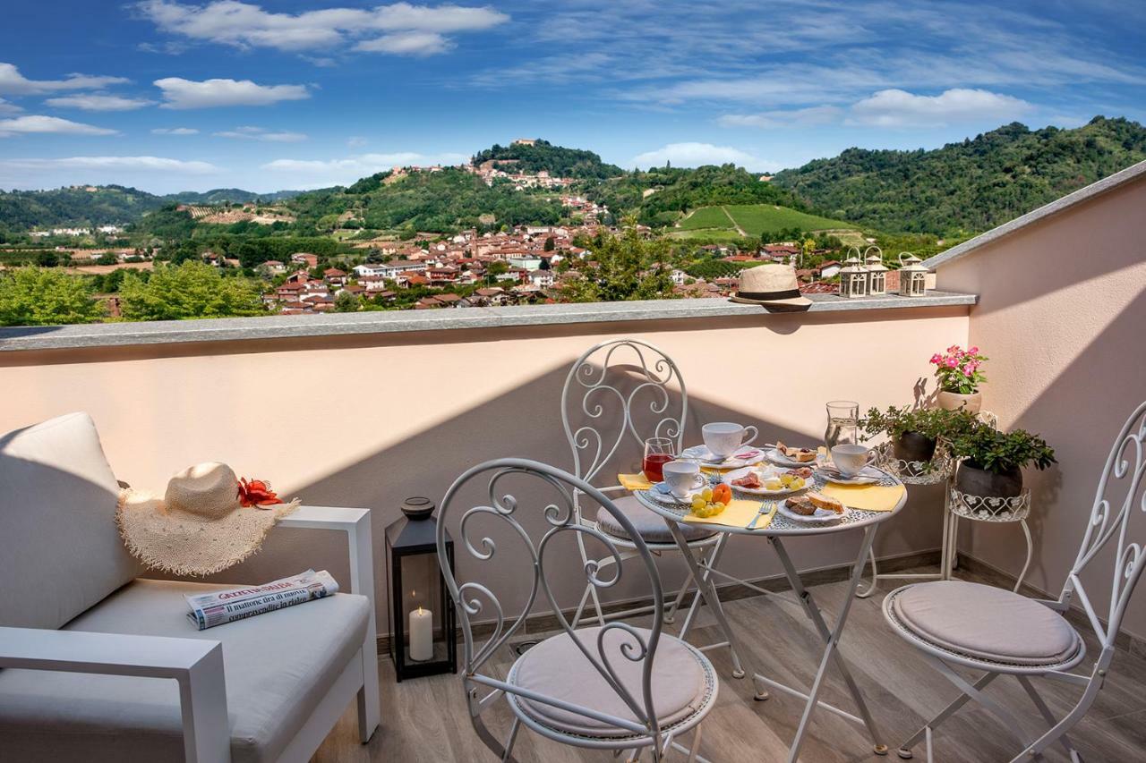 Roncaglia Suite Monticello d'Alba Exterior foto